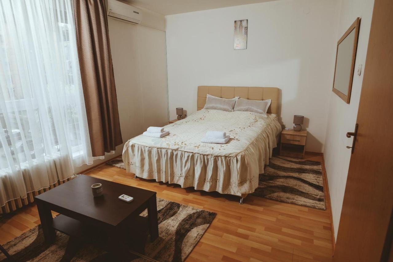 Apartman Centar 1 バニャ・ルカ エクステリア 写真
